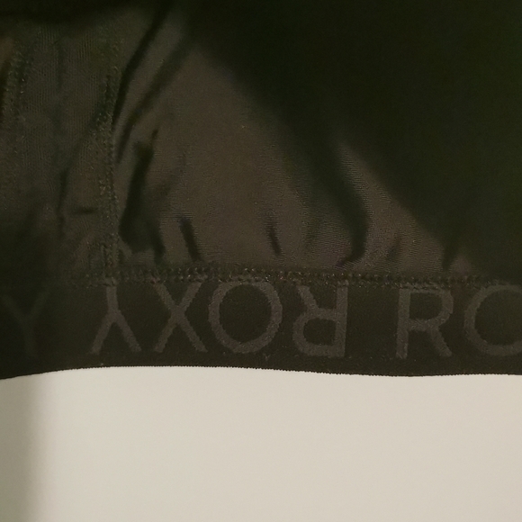 ROXY Sports Bra Bikini Top Racerback Black Small - Picture 5 of 5